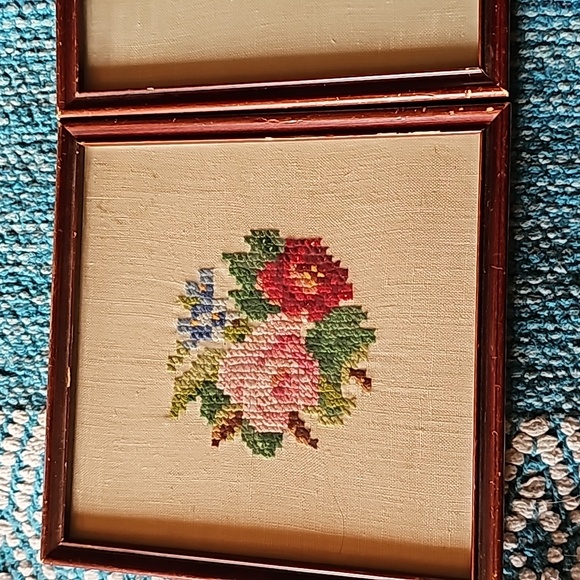 Set of 2 Eatons Framed Embroidery - Picture 2 of 6